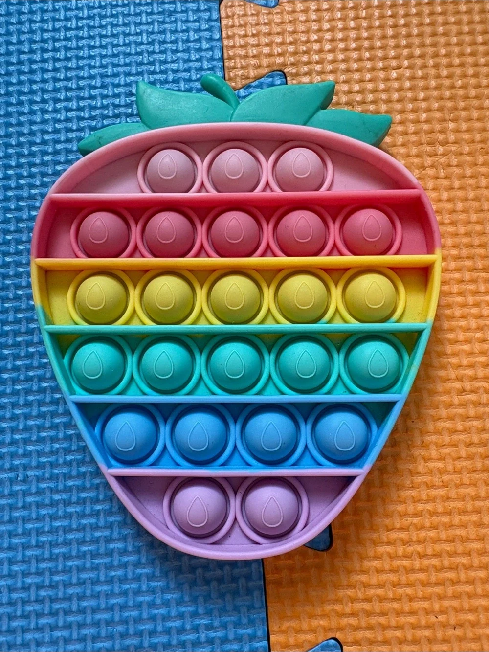Rainbow Strawberry Pop Fidget Toy - Kids Sensory Bubble Popping Toy